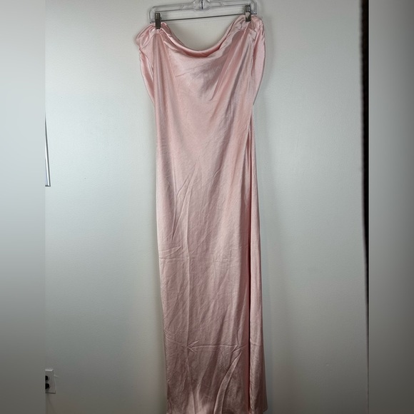 Charlita Strapless Cowl Back Satin Maxi Dress Women’s Sz 16 NWT - Picture 4 of 13